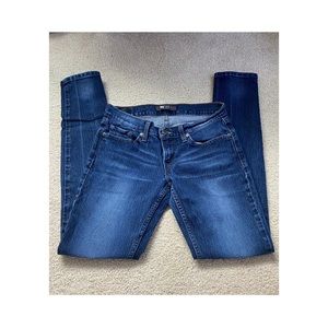 Levi’s 524 Skinny Jeans